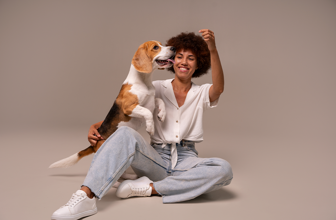 “Não vou ter filhos, mas terei pets”: por que essa ideia tem aumentado entre jovens